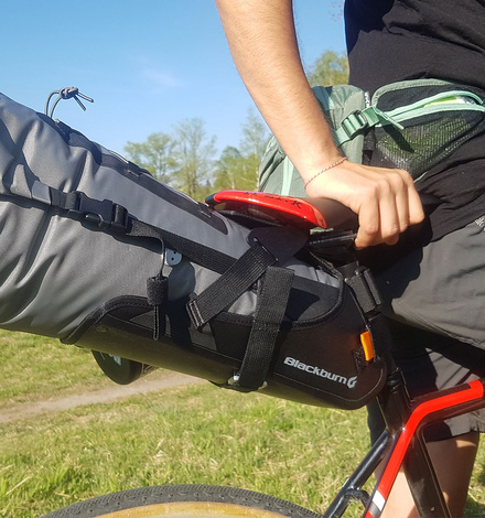 Stabile Satteltasche: Der Outpost Elite Seat Pack.